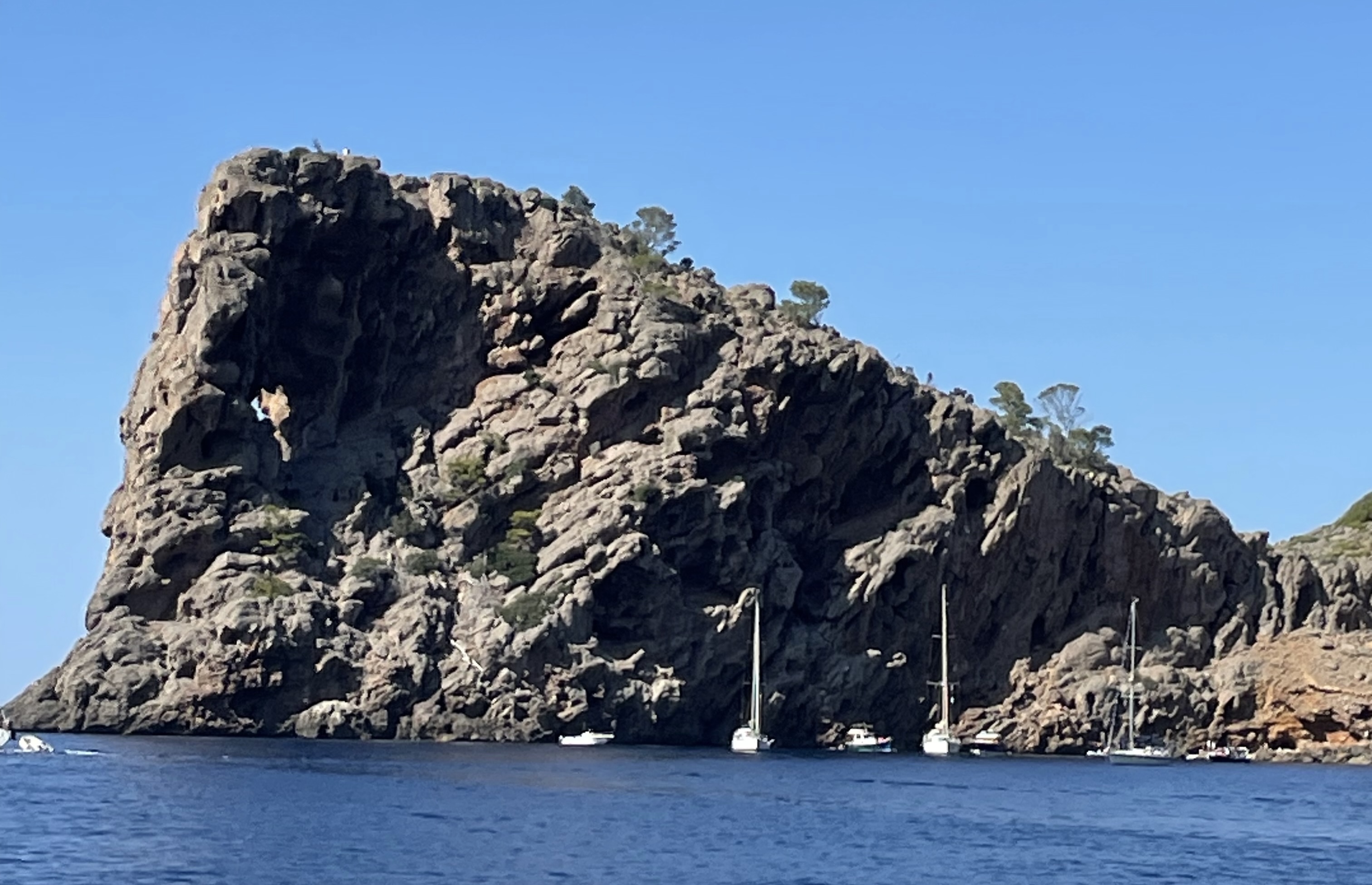 Elephant head cliff formation